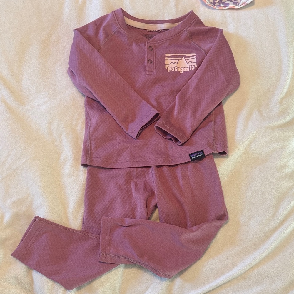 Patagonia Kids cold weather base layer - mauve